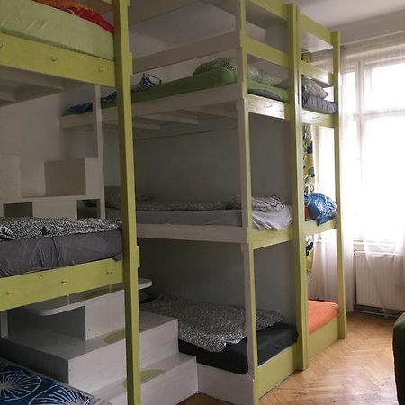 Chichilli Hostel Відень Екстер'єр фото