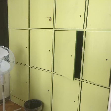 Chichilli Hostel Відень Екстер'єр фото