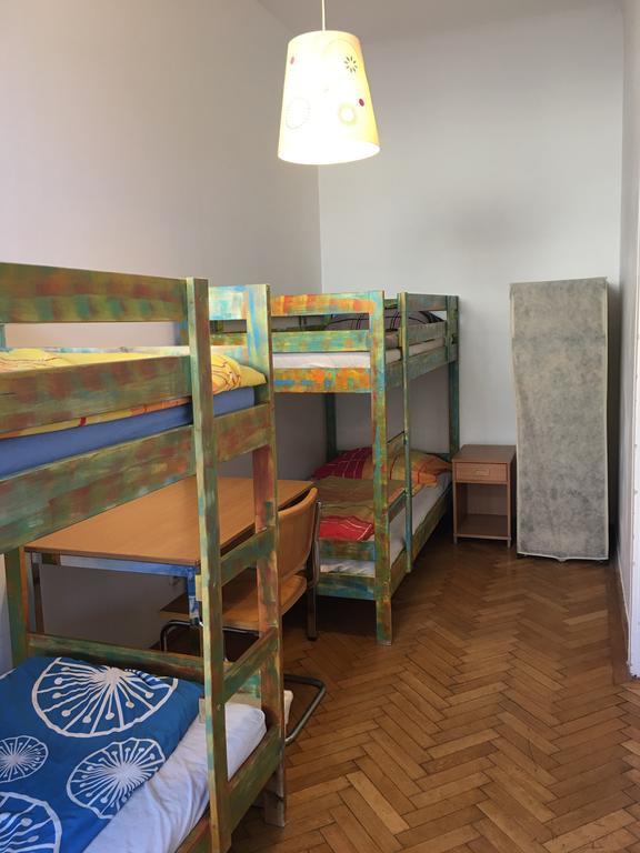Chichilli Hostel Відень Екстер'єр фото