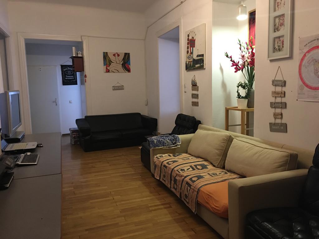 Chichilli Hostel Відень Екстер'єр фото