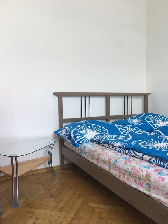 Chichilli Hostel Відень Екстер'єр фото