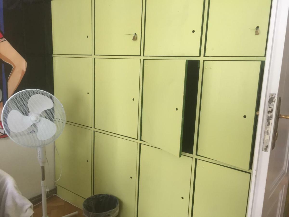 Chichilli Hostel Відень Екстер'єр фото